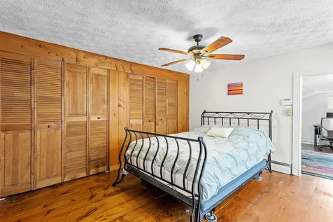 20 Wedgewood Drive Londonderry NH 03053