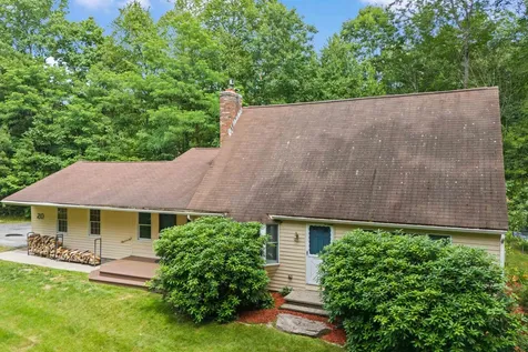 20 Wedgewood Drive Londonderry NH 03053