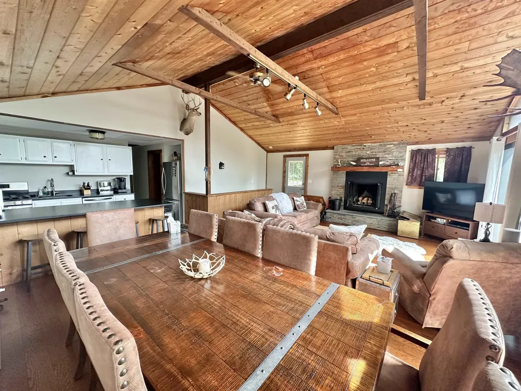 8 Lilla Lane Wilmington VT 05363