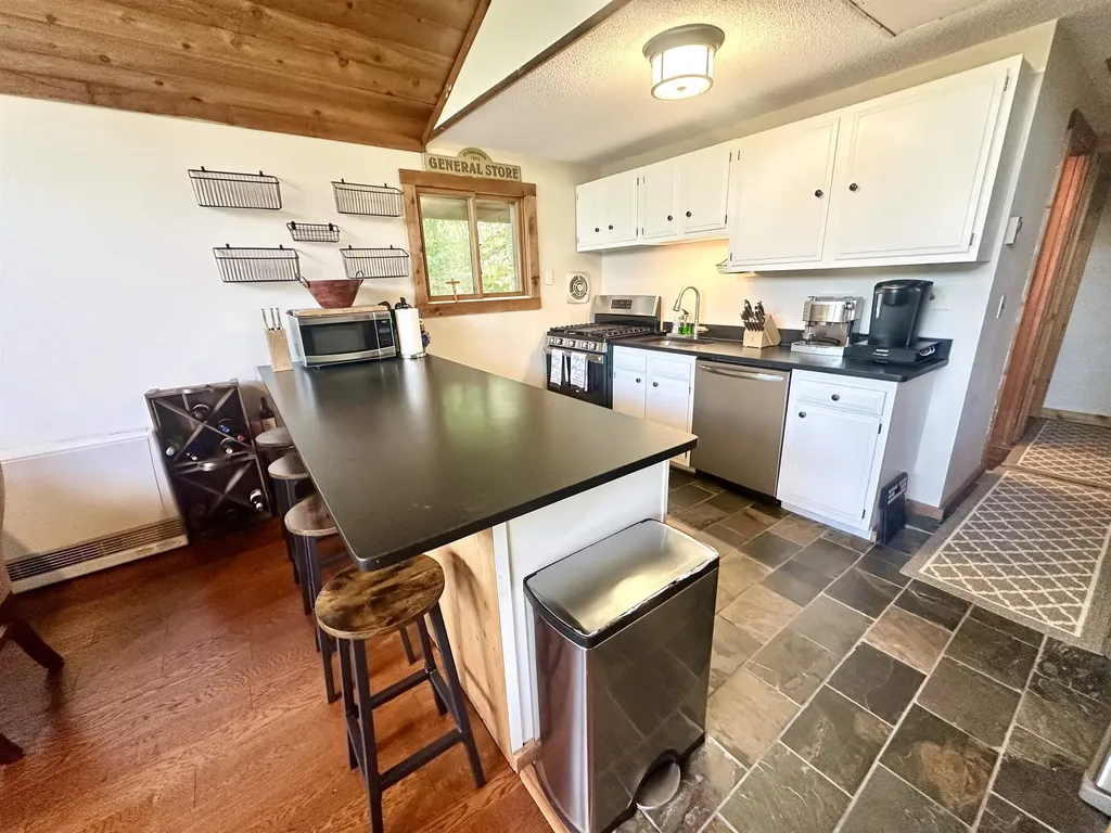 8 Lilla Lane Wilmington VT 05363