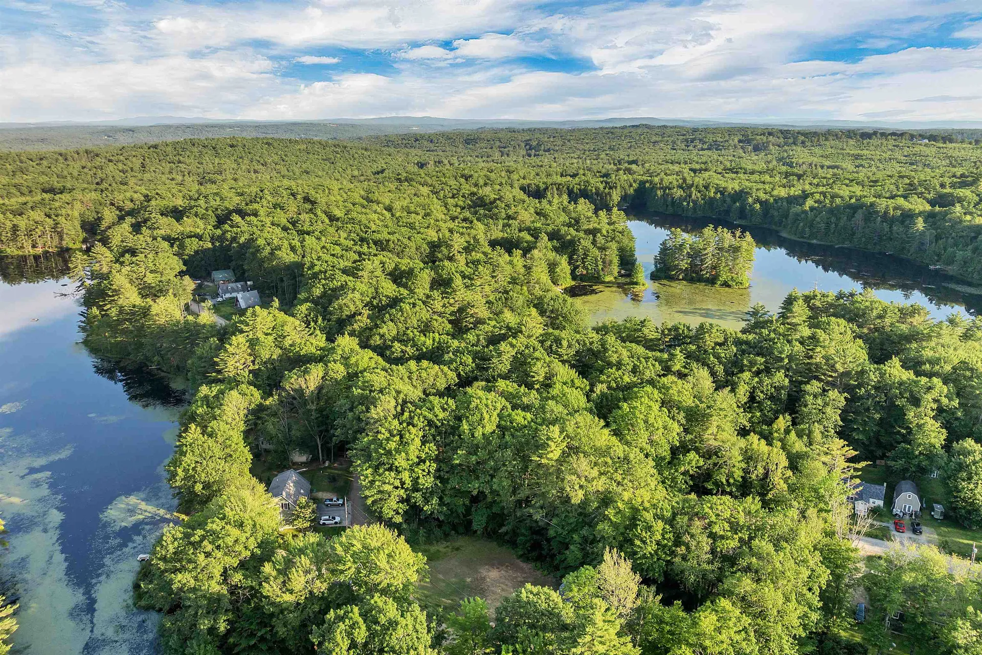 19 Sherwood Forest Drive Canterbury NH 03224