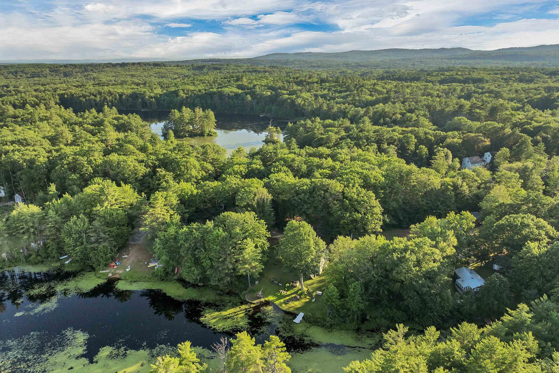 19 Sherwood Forest Drive Canterbury NH 03224