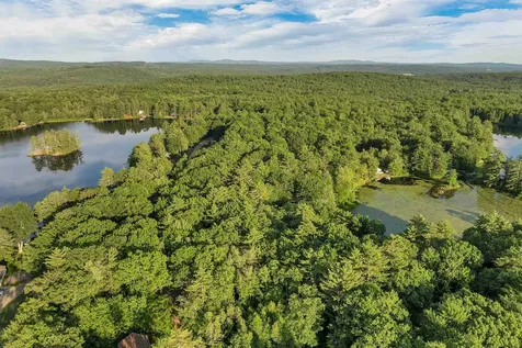 19 Sherwood Forest Drive Canterbury NH 03224