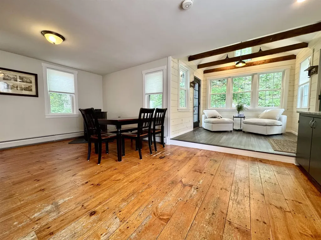23 Exeter Road Newmarket NH 03857