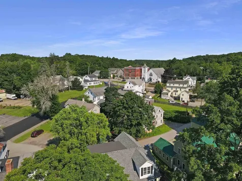 23 Exeter Road Newmarket NH 03857