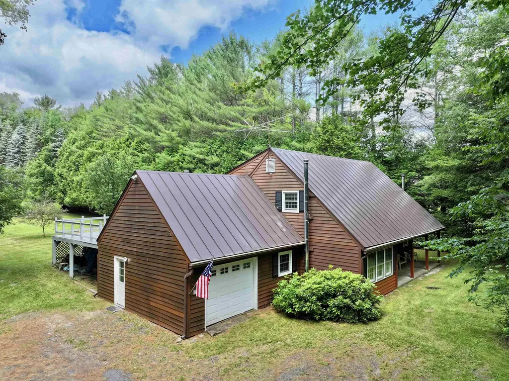 405 Powder Horn Glen Road East Montpelier VT 05651