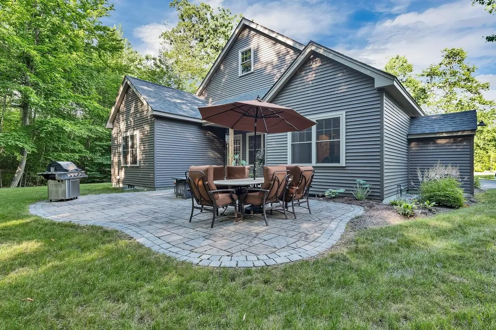 62 Ambrose Way Wolfeboro NH 03894