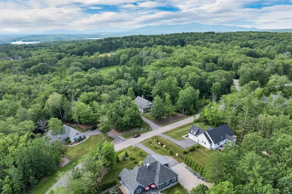 62 Ambrose Way Wolfeboro NH 03894