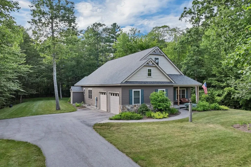 62 Ambrose Way Wolfeboro NH 03894