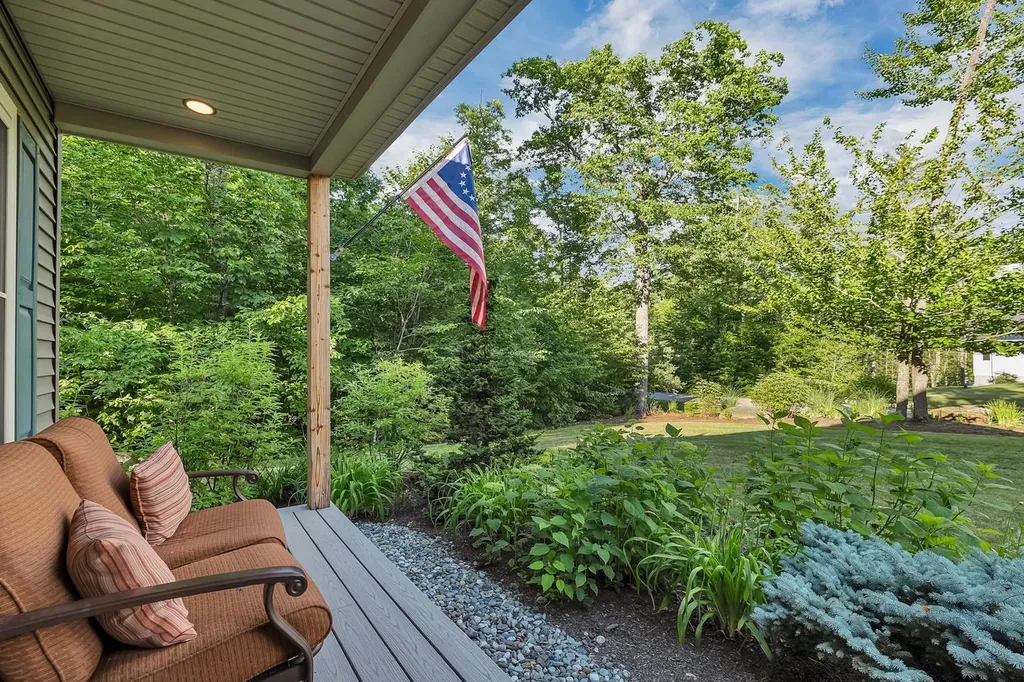 62 Ambrose Way Wolfeboro NH 03894
