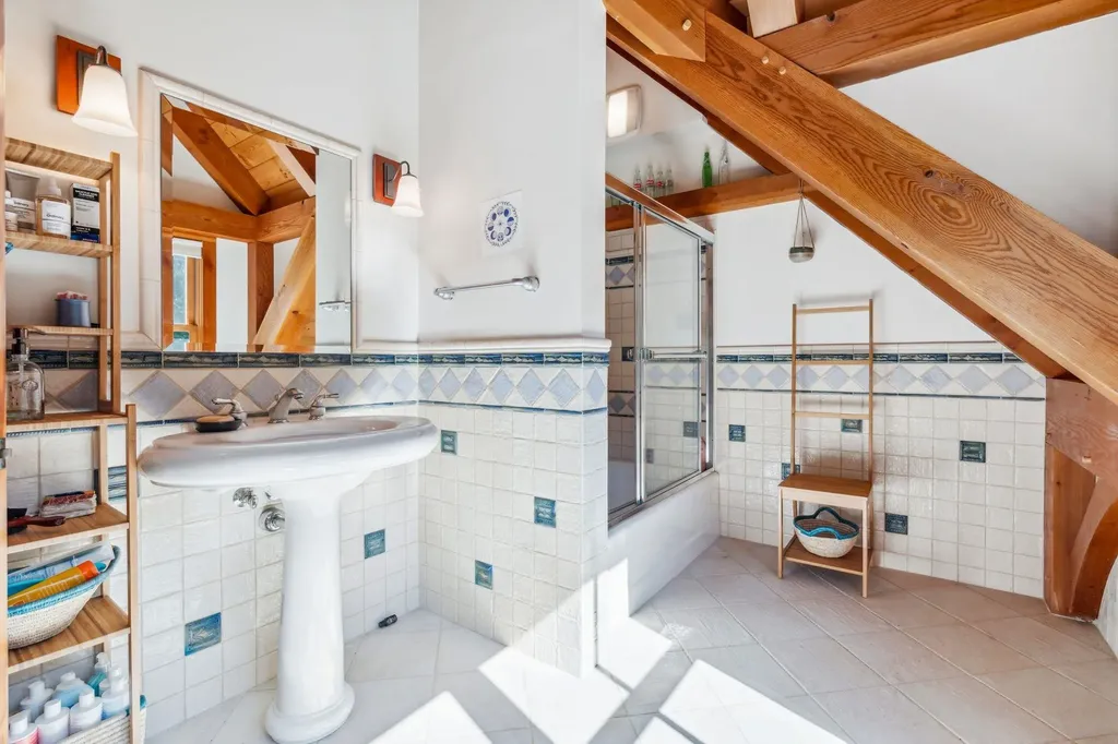 338 East Washington Road Bradford NH 03221