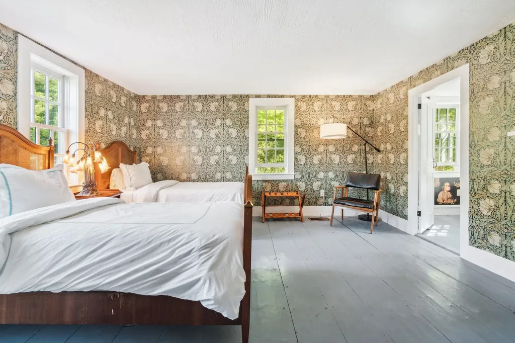 338 East Washington Road Bradford NH 03221