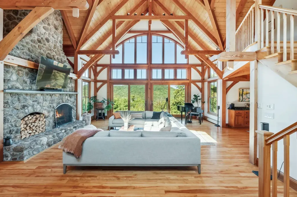 338 East Washington Road Bradford NH 03221