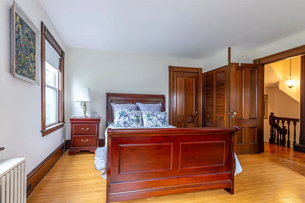 2 Pleasant Street Wolfeboro NH 03894