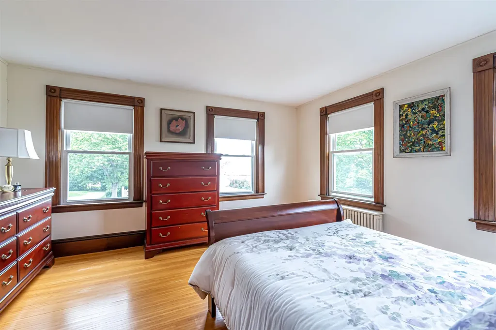 2 Pleasant Street Wolfeboro NH 03894