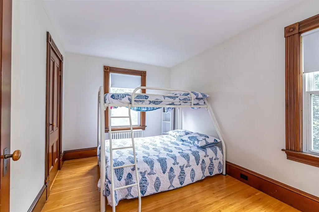 2 Pleasant Street Wolfeboro NH 03894