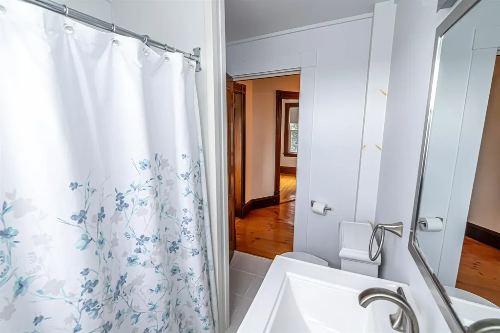 2 Pleasant Street Wolfeboro NH 03894