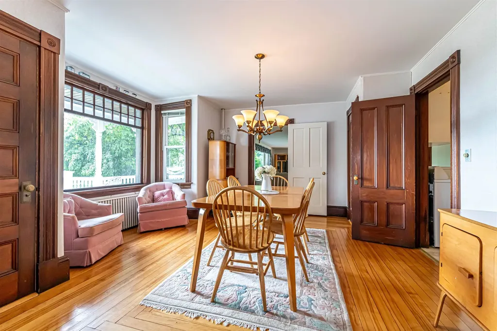 2 Pleasant Street Wolfeboro NH 03894