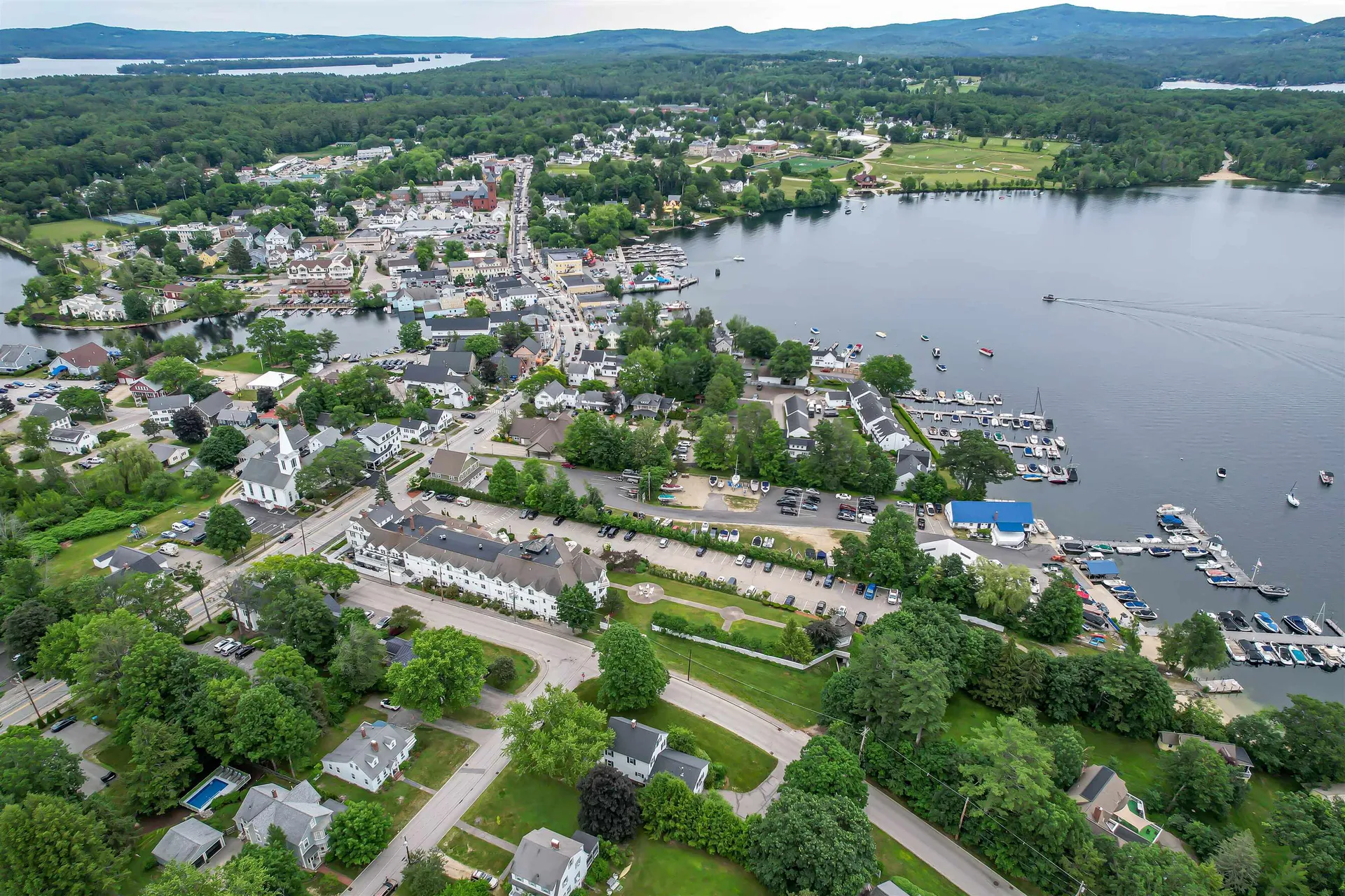 2 Pleasant Street Wolfeboro NH 03894