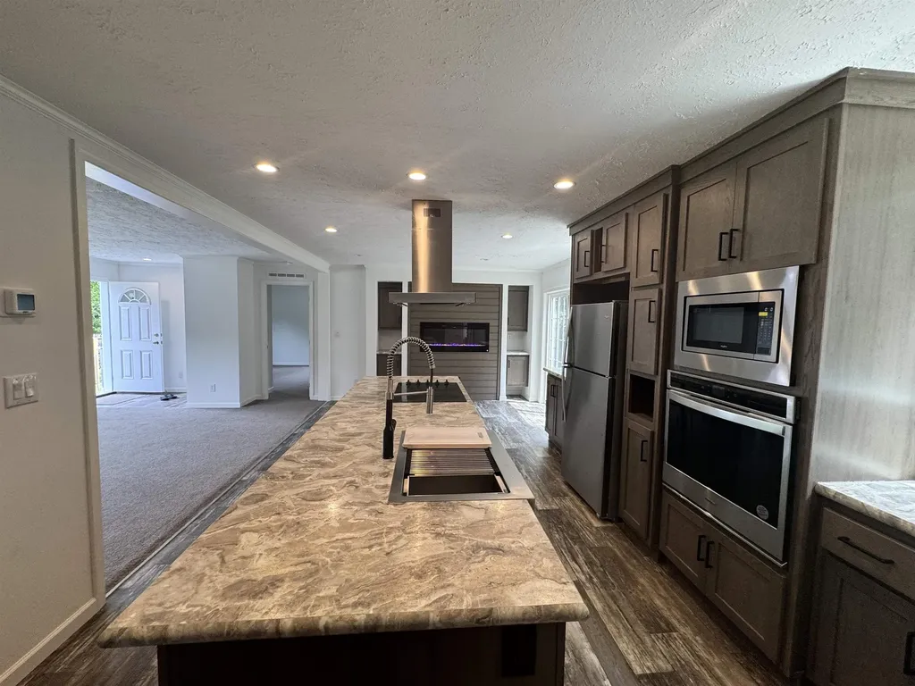 6 Rockwood Street Hartland VT 05052