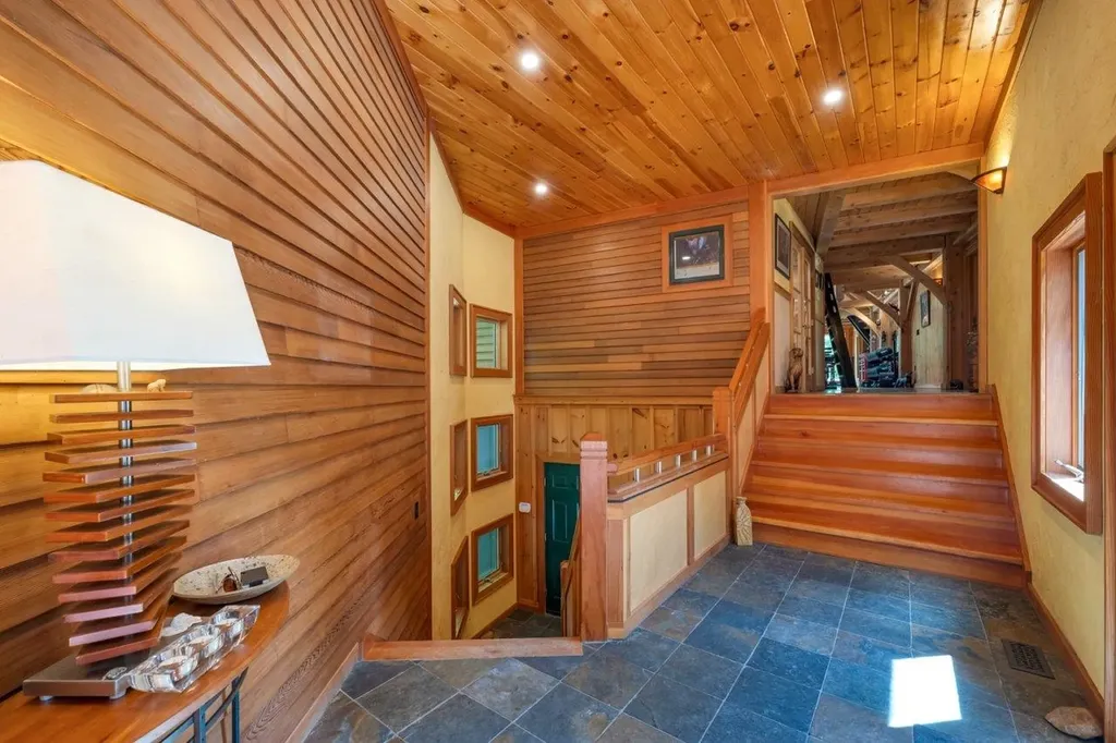 9 Lakewood Drive Gilmanton NH 03837