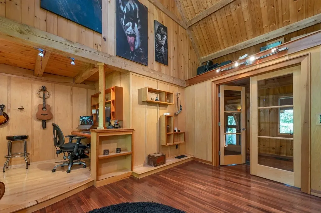 9 Lakewood Drive Gilmanton NH 03837