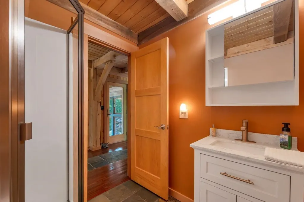 9 Lakewood Drive Gilmanton NH 03837