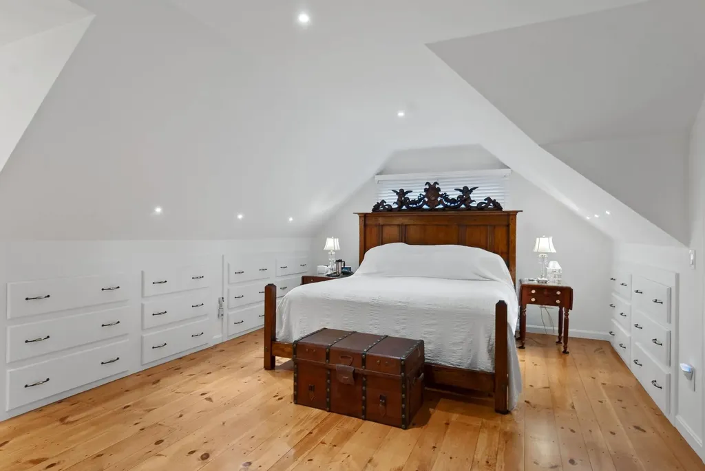 37 Kenyon Road Plainfield NH 03781