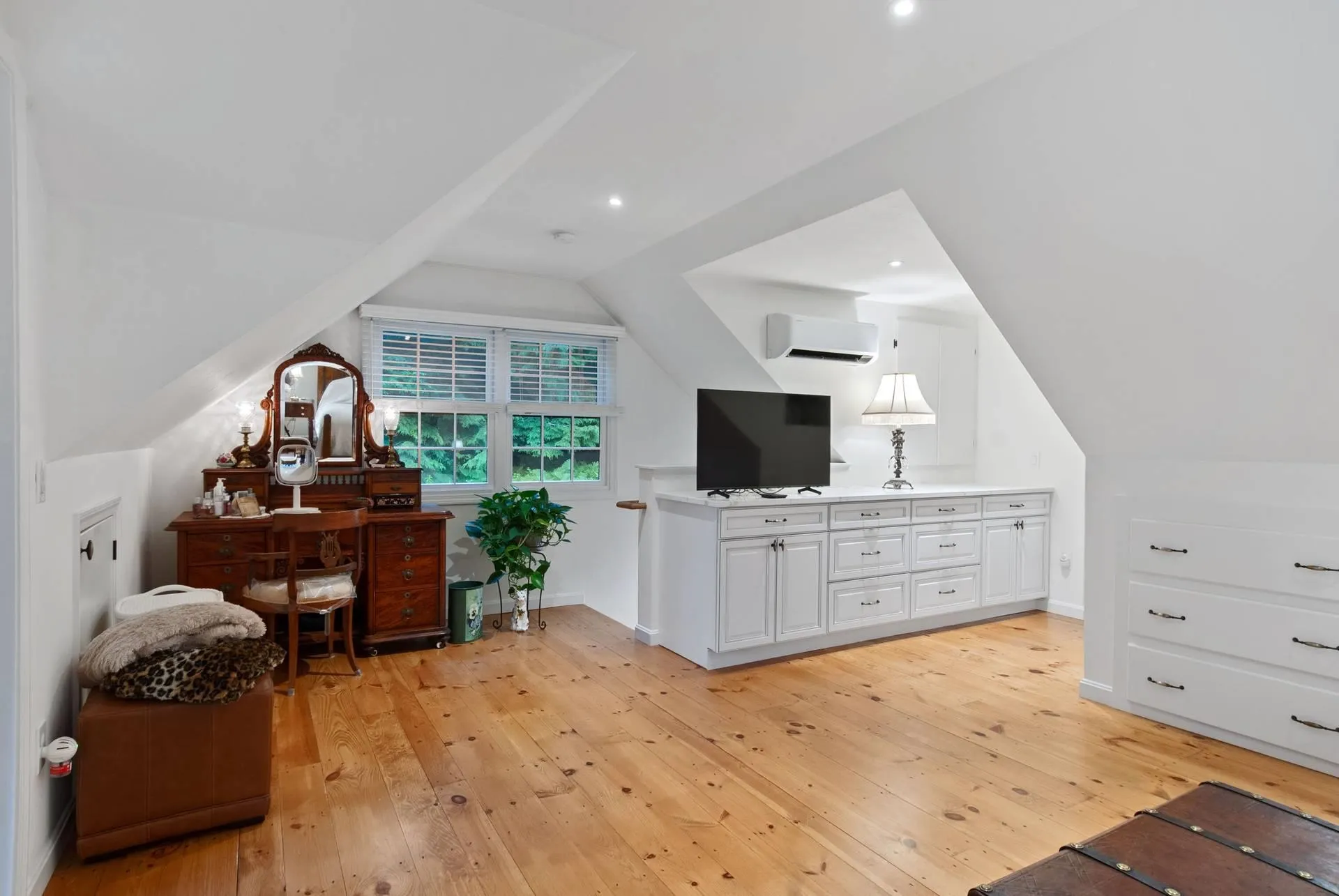 37 Kenyon Road Plainfield NH 03781