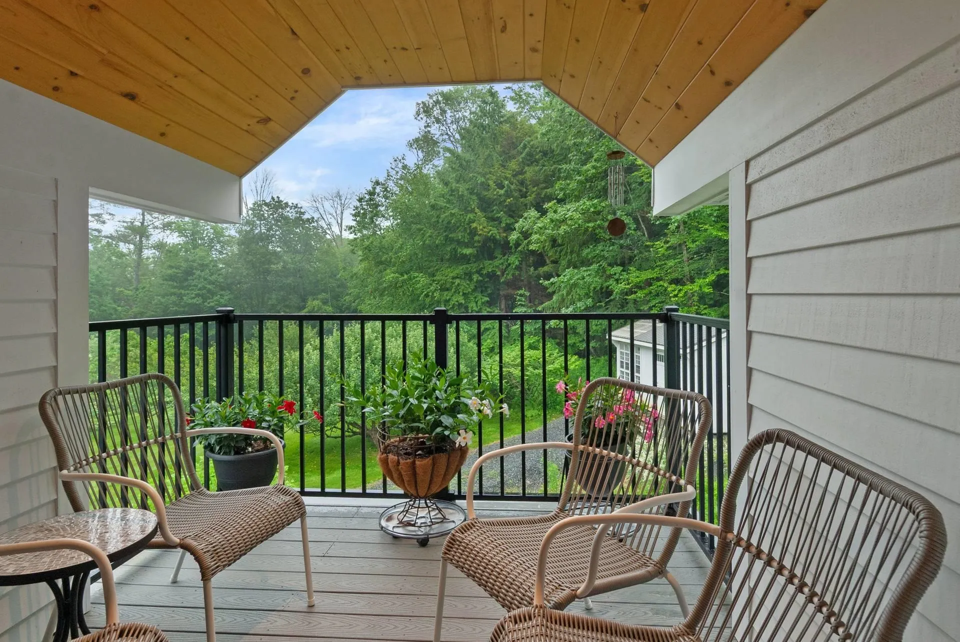 37 Kenyon Road Plainfield NH 03781