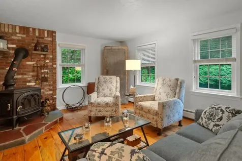 37 Kenyon Road Plainfield NH 03781