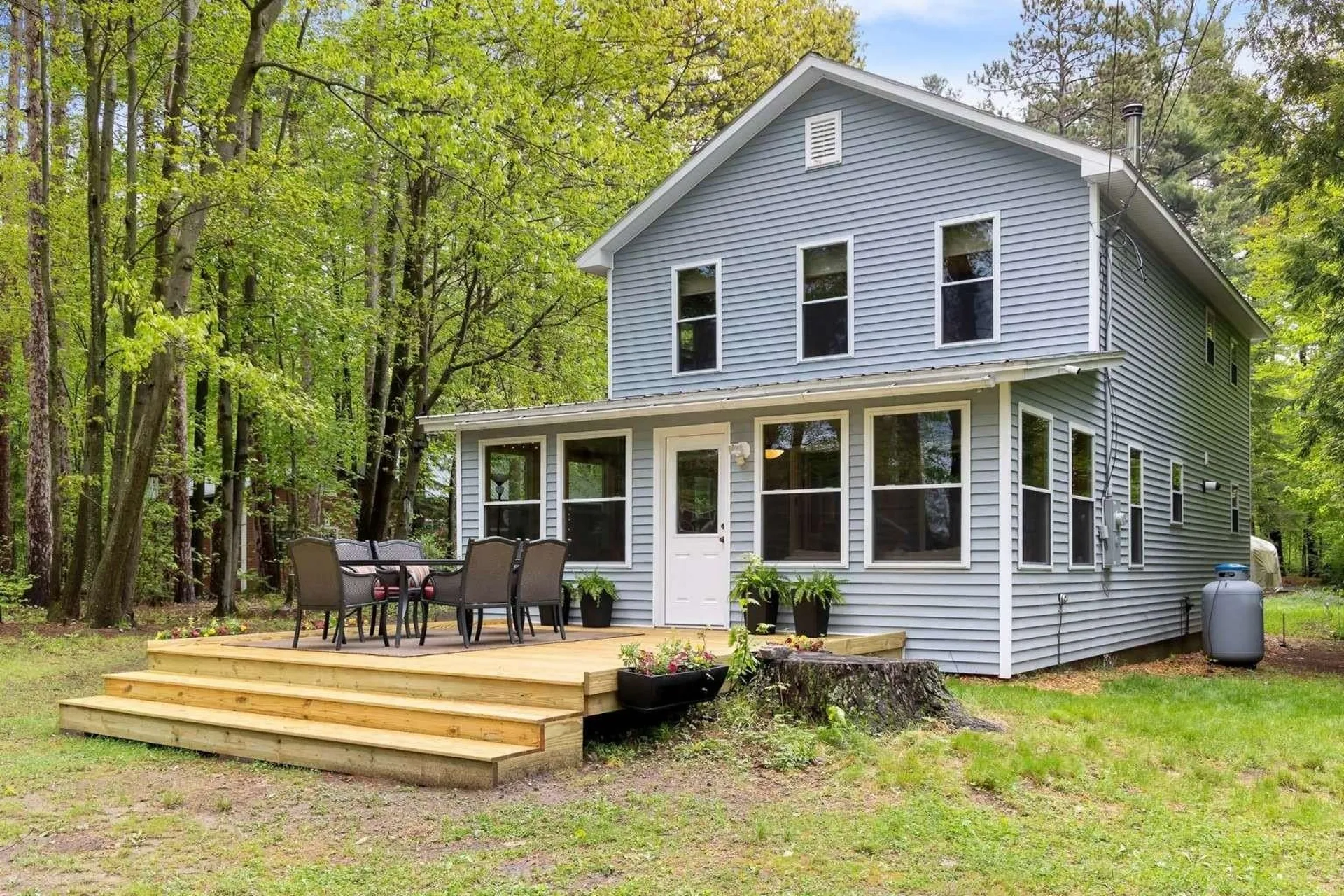 78 Camp Elizabeth Way Newport City VT 05855