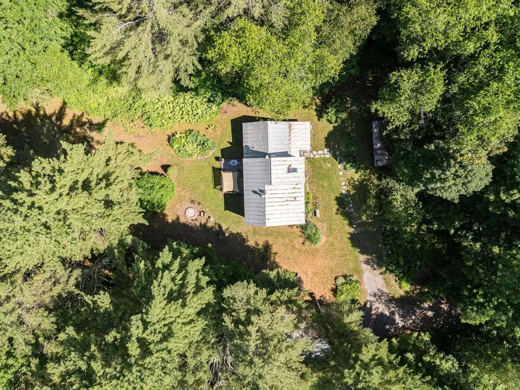 1748 Cemetery Street Brookfield VT 05036