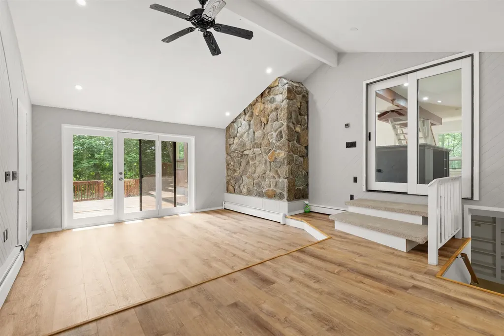 110 Tamarack Road Thornton NH 03285