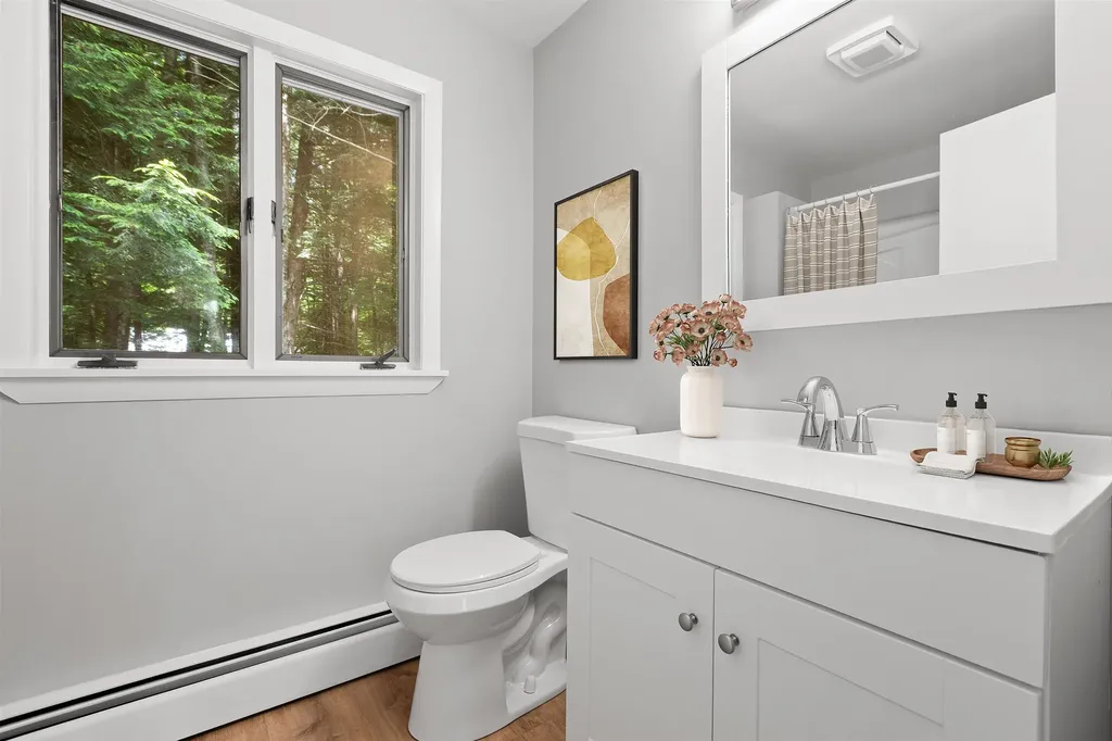 110 Tamarack Road Thornton NH 03285