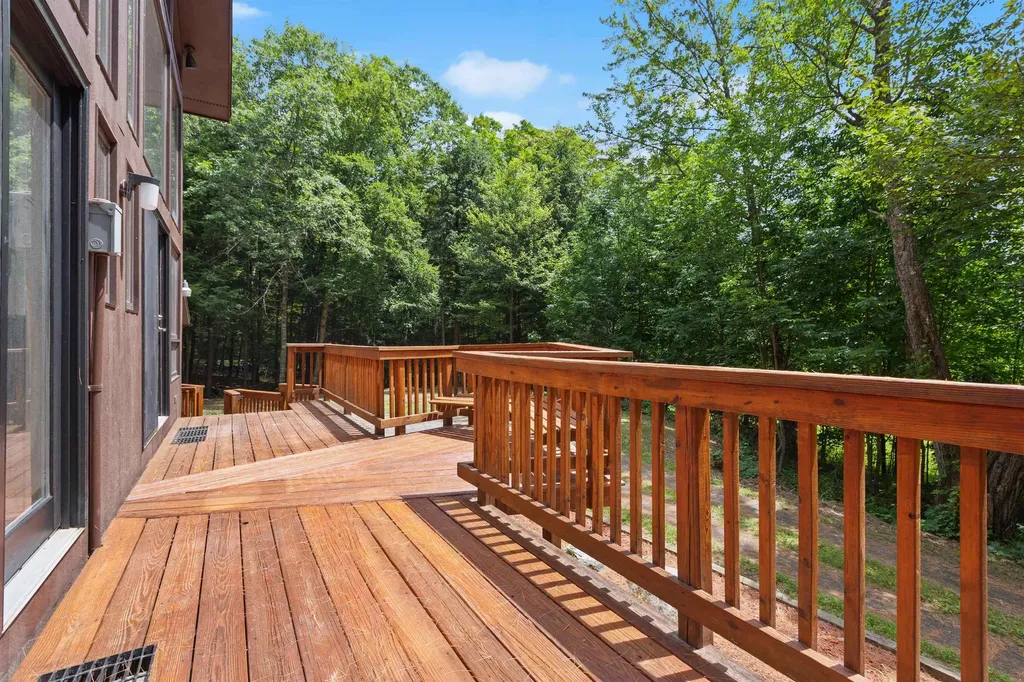 110 Tamarack Road Thornton NH 03285