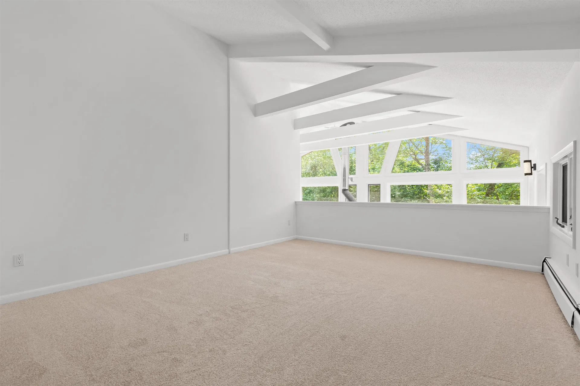 110 Tamarack Road Thornton NH 03285