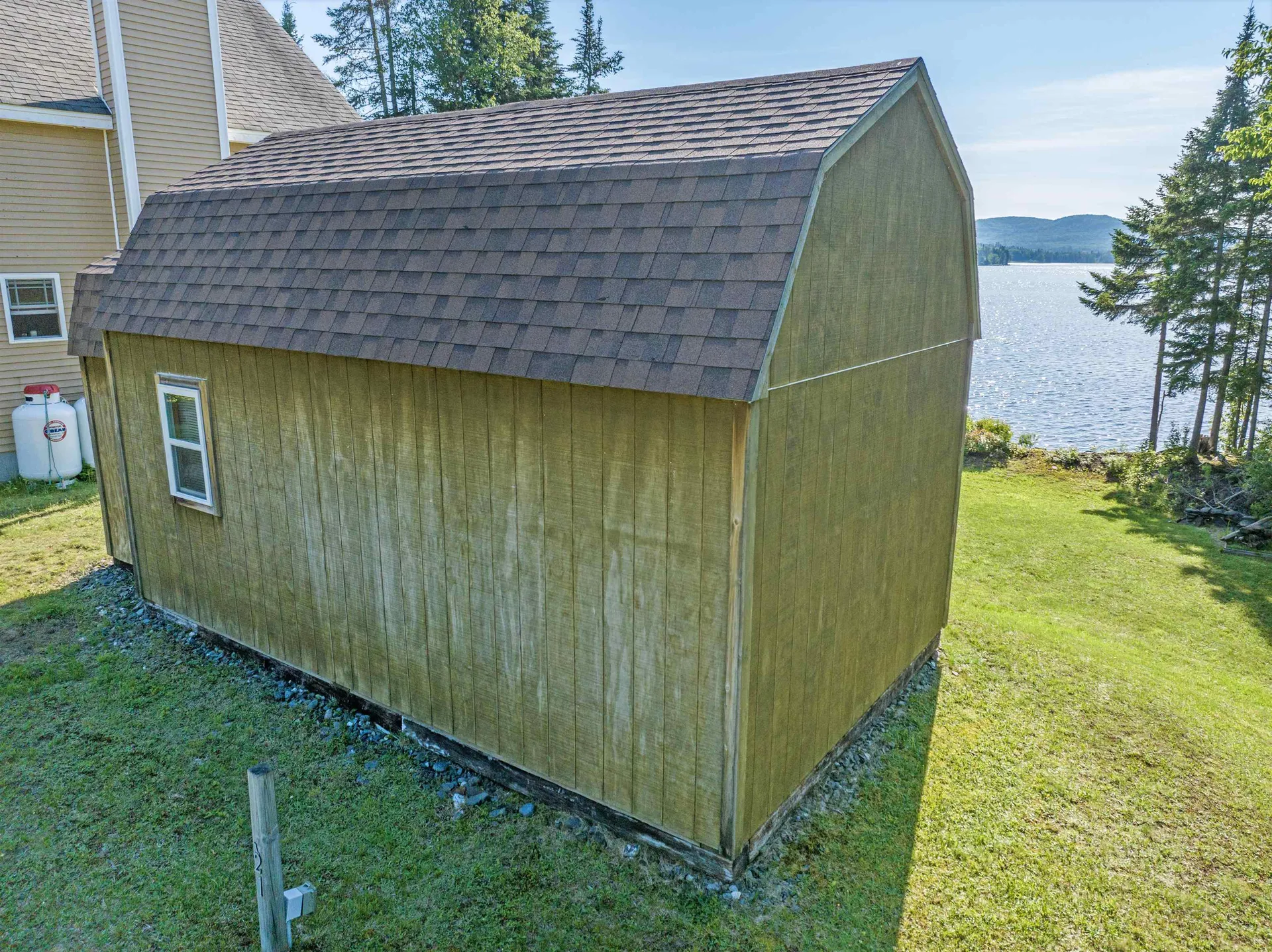 221 Beach Road Pittsburg NH 03592