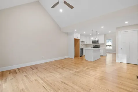 24 Gypsum Lane Chester NH 03036