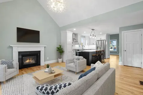 24 Gypsum Lane Chester NH 03036