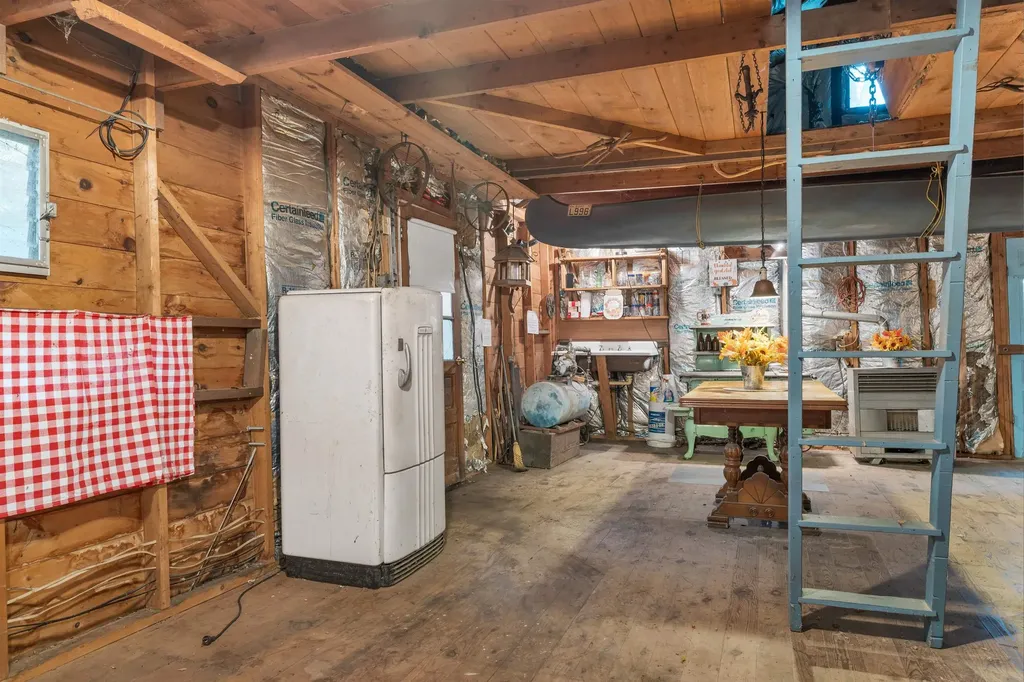 19 Sherwood Forest Drive Canterbury NH 03224