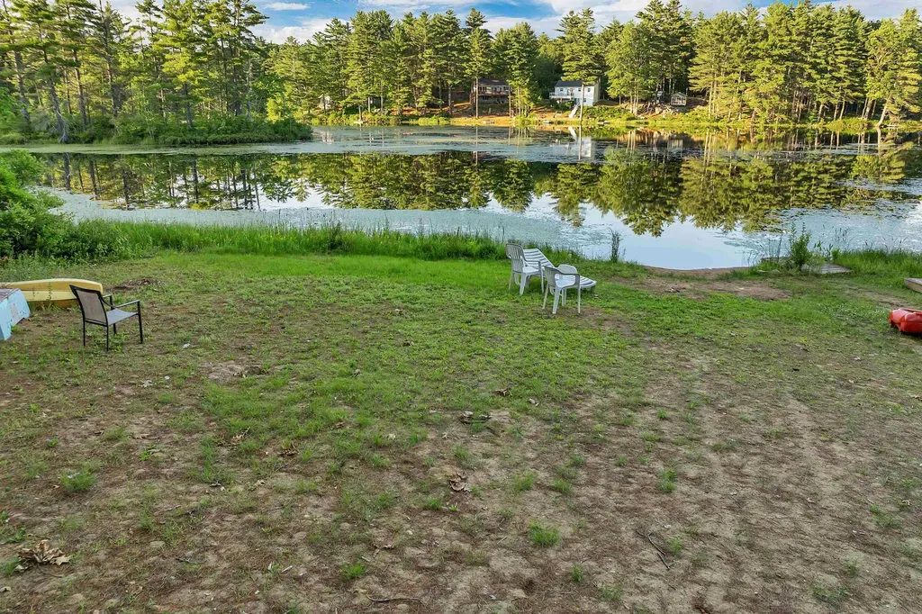 19 Sherwood Forest Drive Canterbury NH 03224