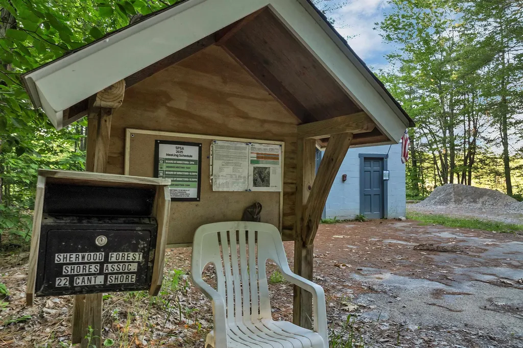 19 Sherwood Forest Drive Canterbury NH 03224