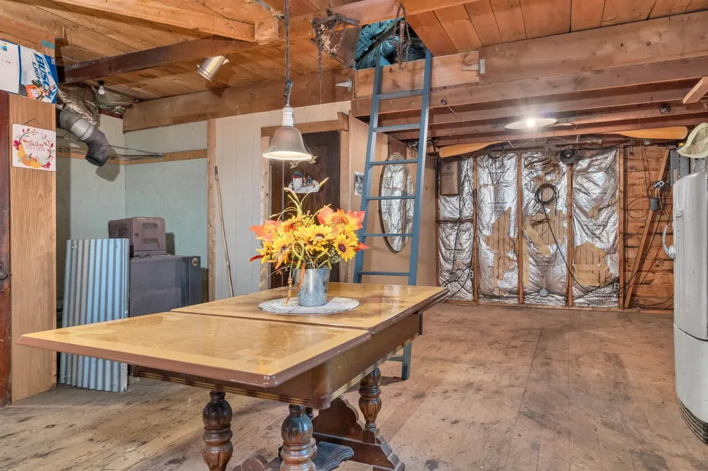 19 Sherwood Forest Drive Canterbury NH 03224