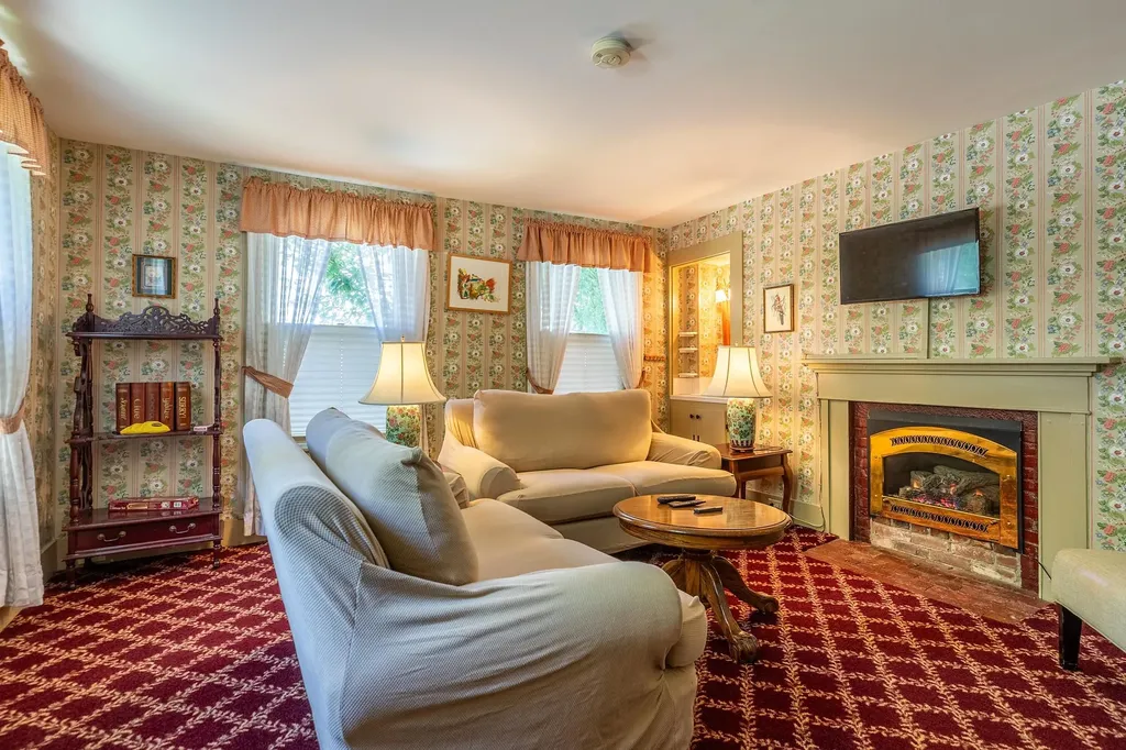 3708 Vt Route 30 Jamaica VT 05343