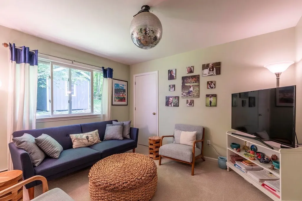 22 Bromley Forest Road Winhall VT 05340