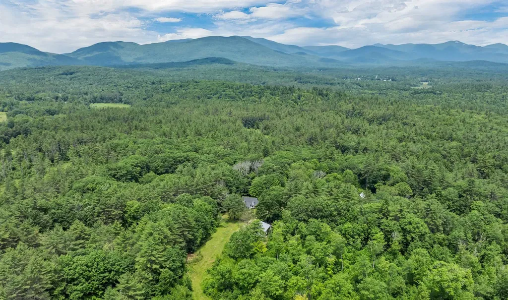 371 Range Road Sandwich NH 03227