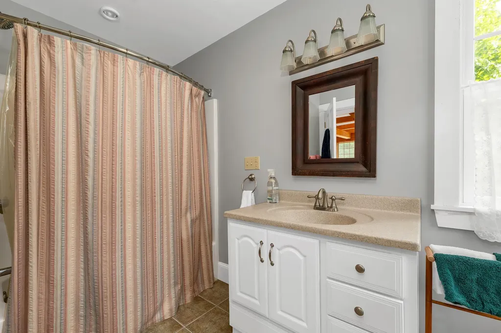 371 Range Road Sandwich NH 03227