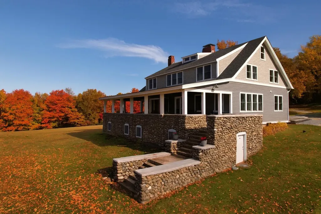 620 Poole Hill Road Bridgewater NH 03222