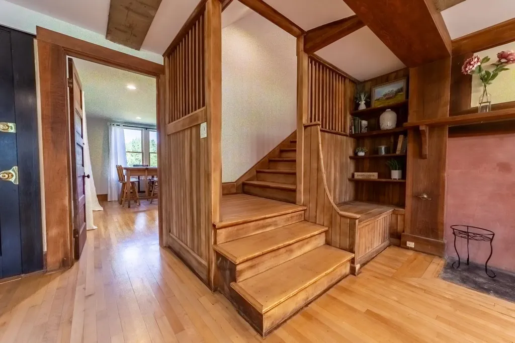 620 Poole Hill Road Bridgewater NH 03222